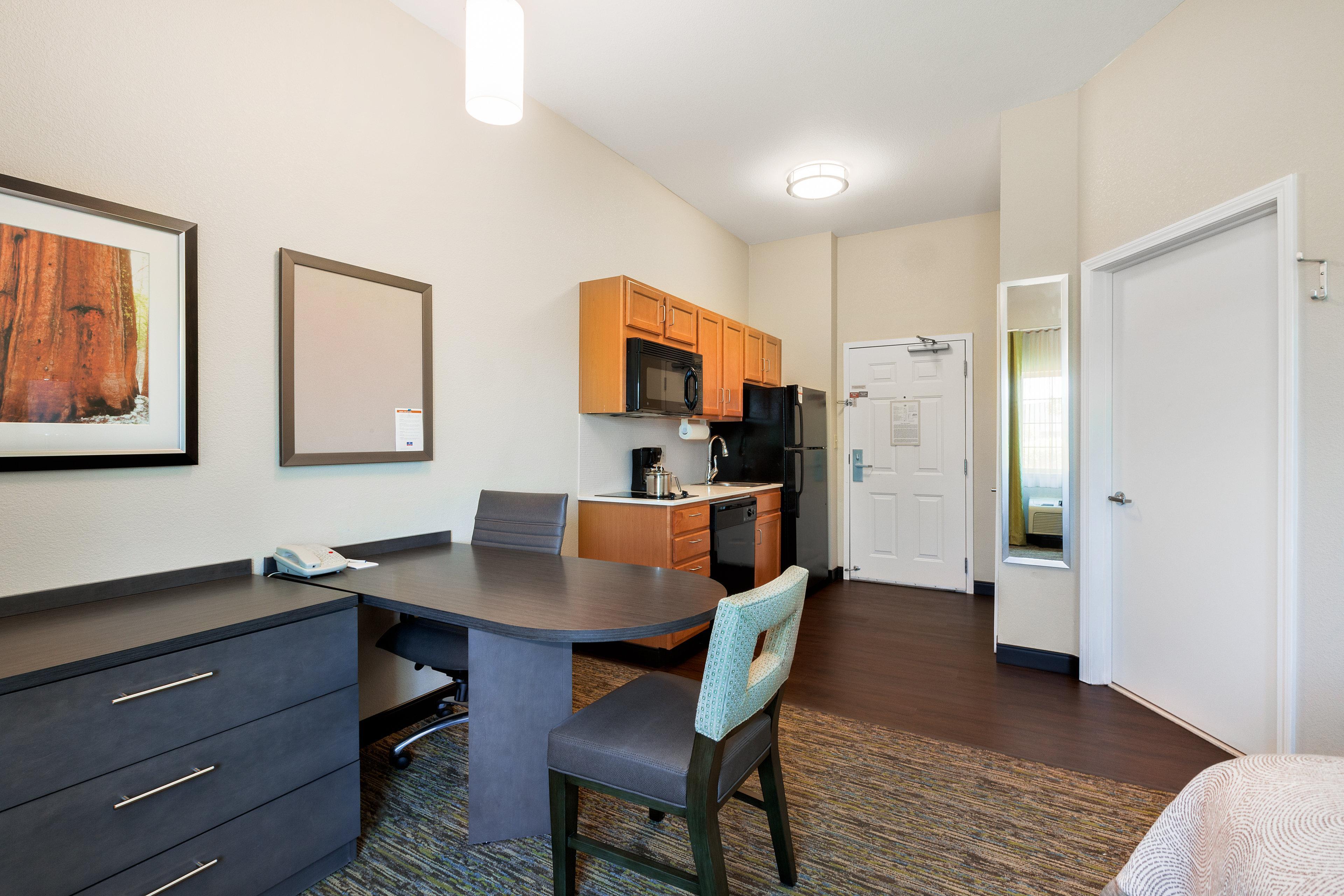 Candlewood Suites Medford By Ihg Eksteriør bilde