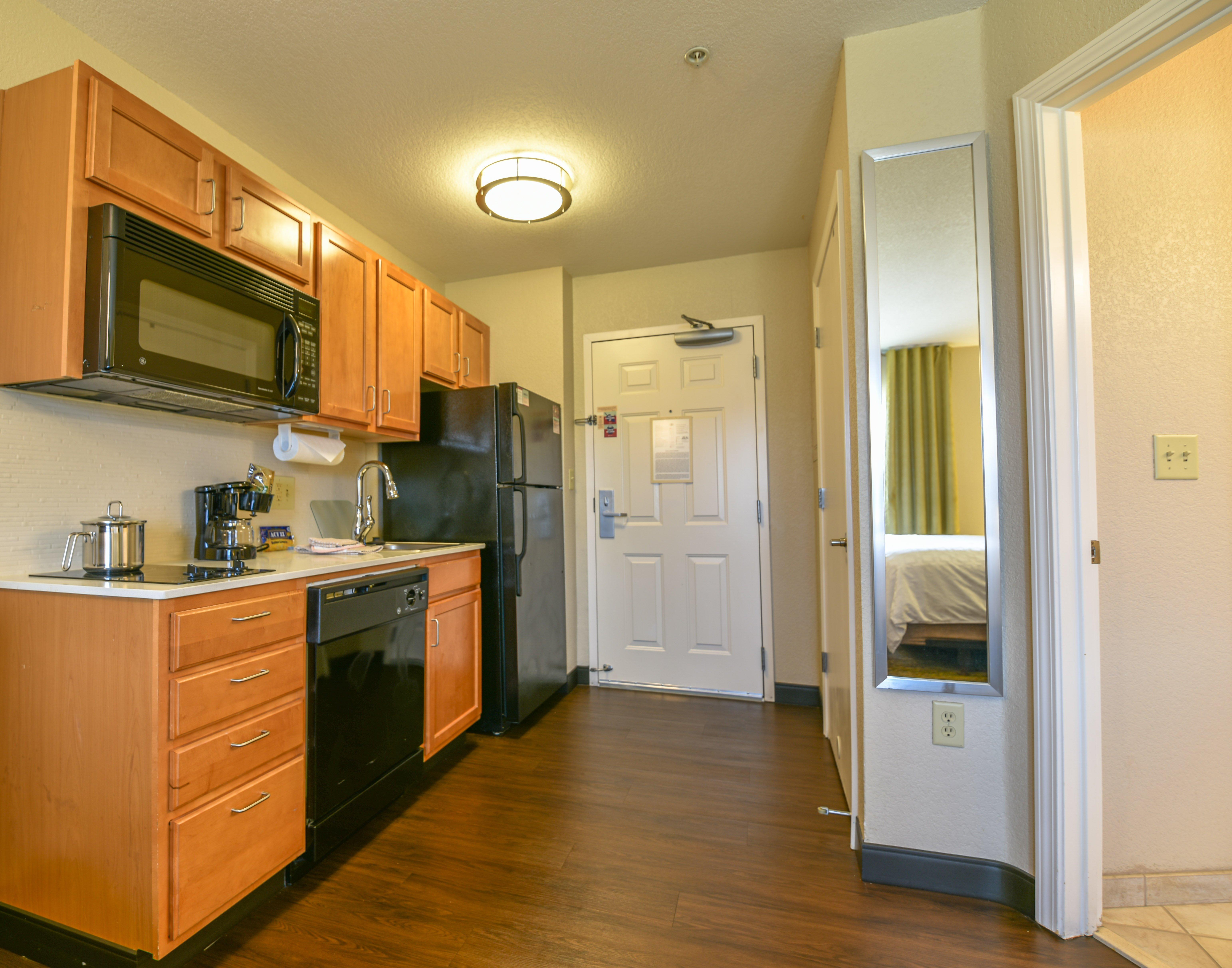 Candlewood Suites Medford By Ihg Eksteriør bilde