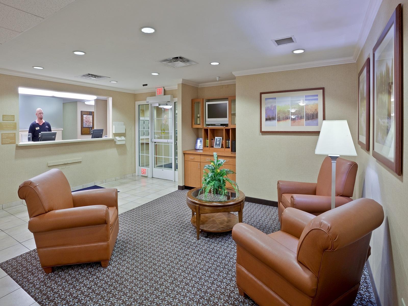 Candlewood Suites Medford By Ihg Eksteriør bilde