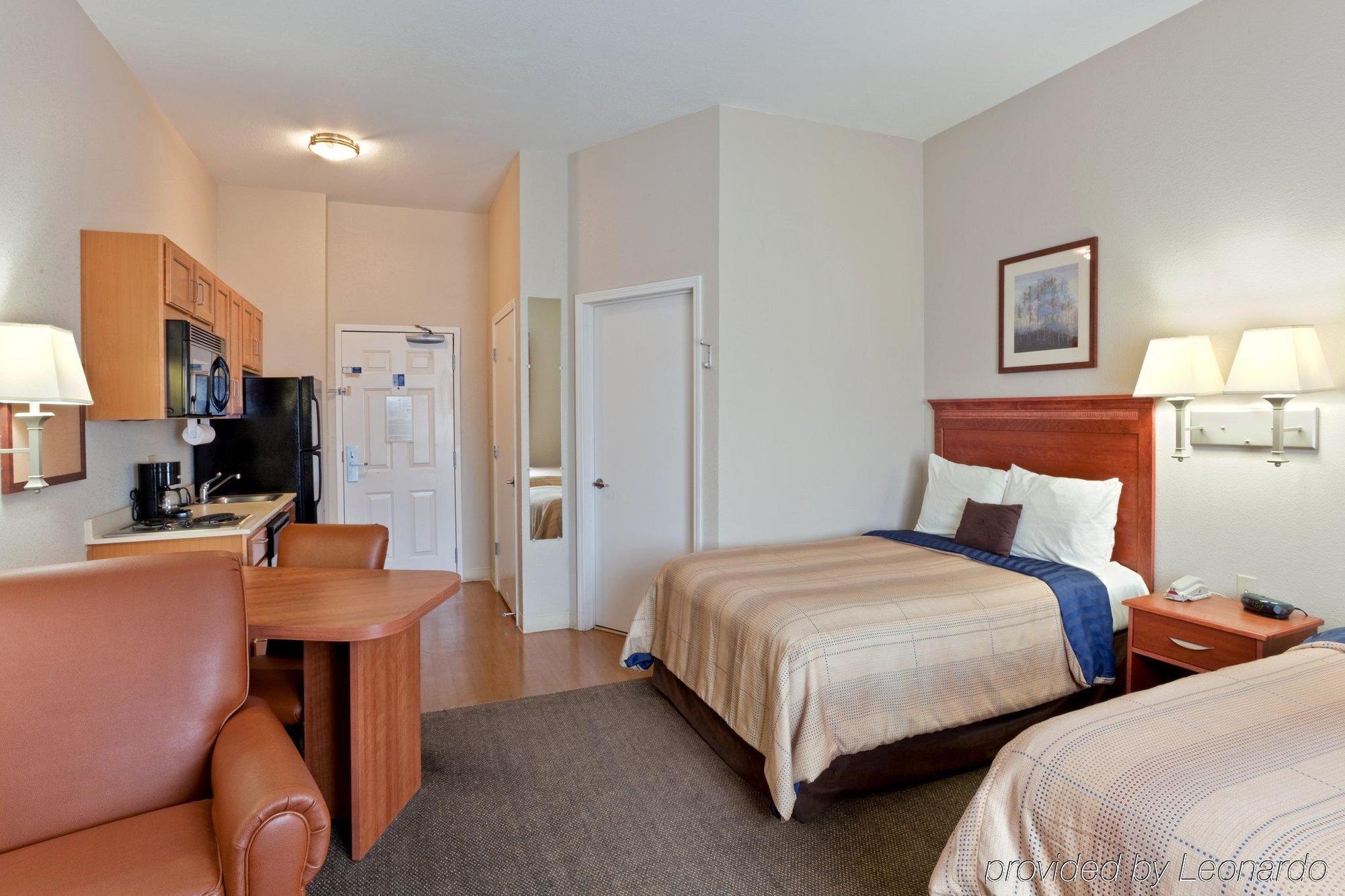 Candlewood Suites Medford By Ihg Eksteriør bilde