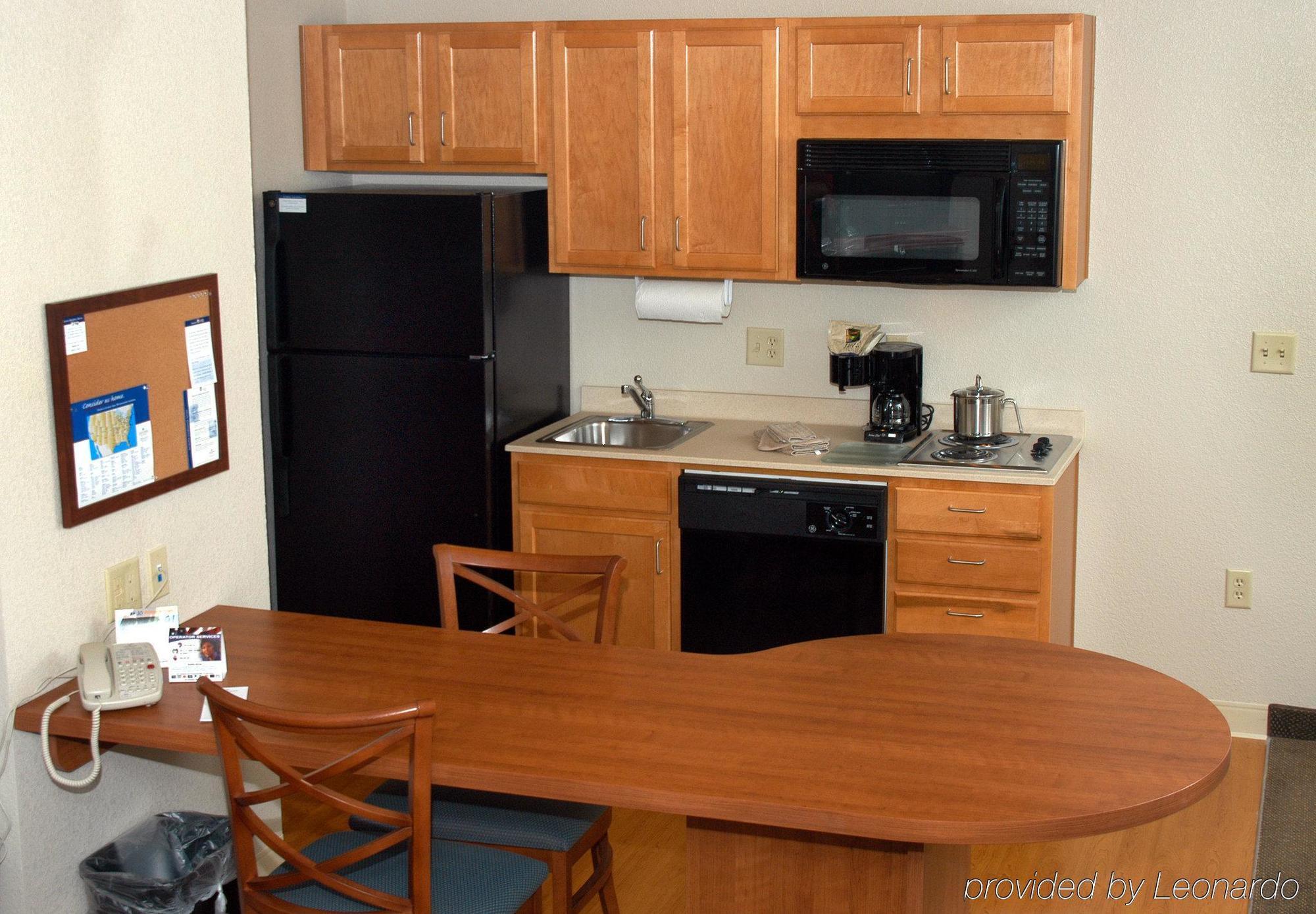 Candlewood Suites Medford By Ihg Eksteriør bilde