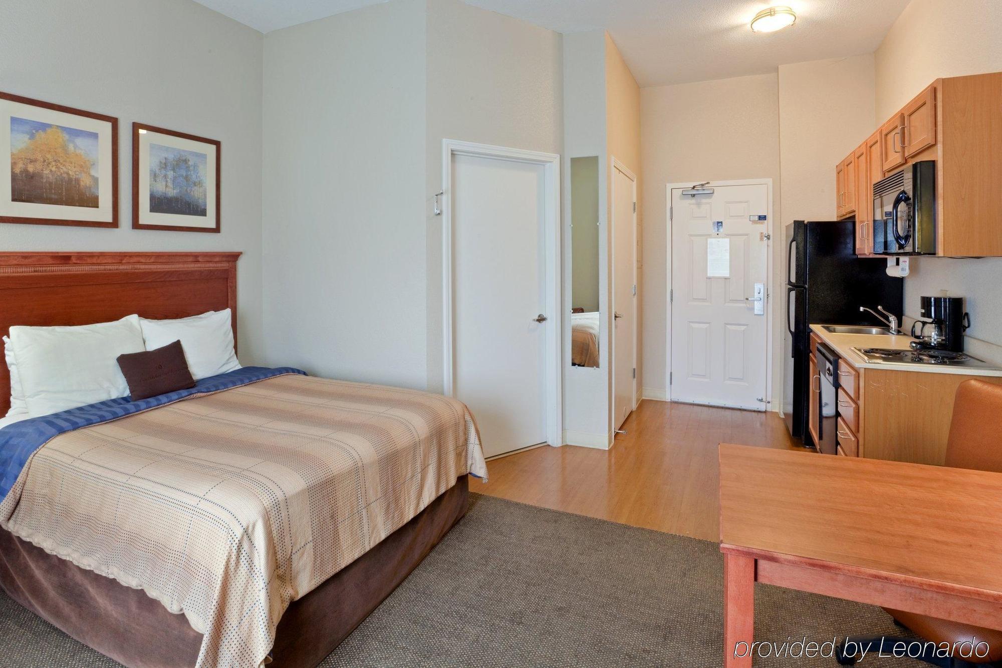 Candlewood Suites Medford By Ihg Eksteriør bilde